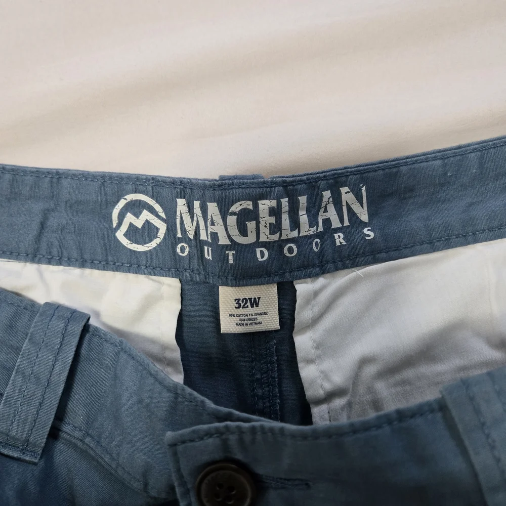 Magellan Outdoors Men's Slate Blue Flat Front Shorts